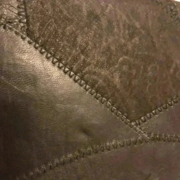 Trebbianno leather shoulder bag - Picture 5 of 10